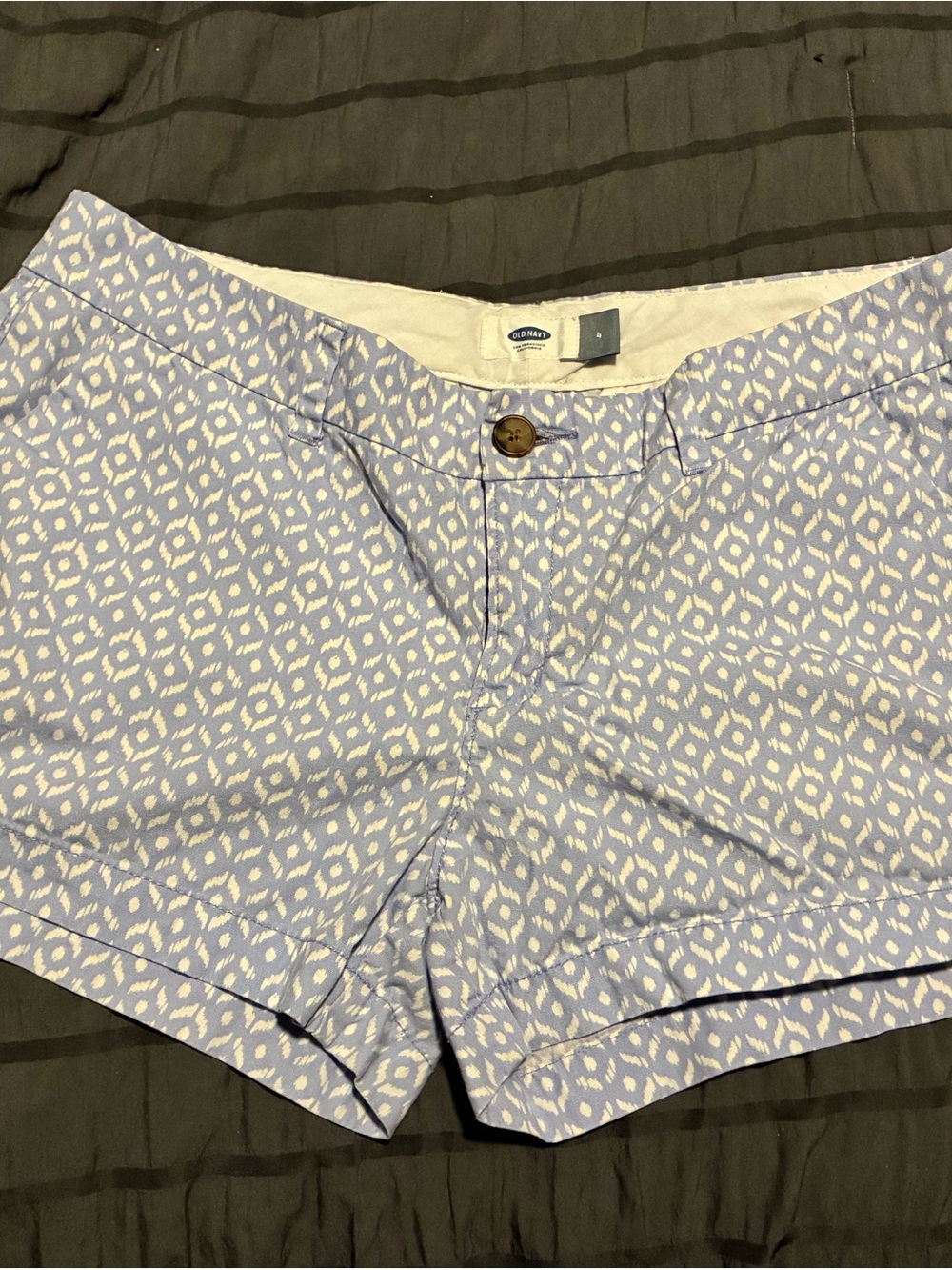 Old Navy Light Blue and White Patterned Women's Shorts